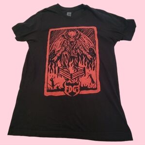 Edge WWE Fanatics Tarot Card Red Shirt (M)♥︎